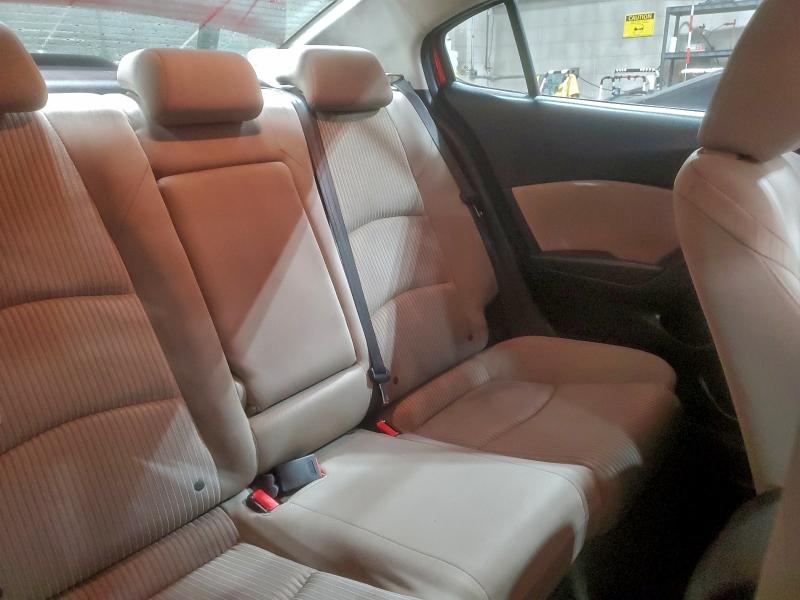 Фото 10 - MAZDA 3