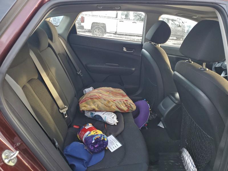 Фото 10 - KIA OPTIMA