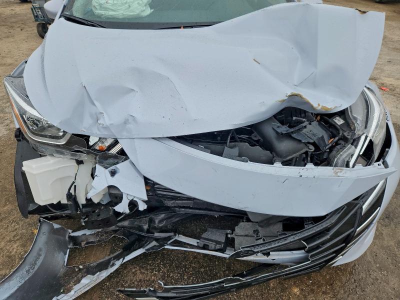 Фото 11 - NISSAN VERSA