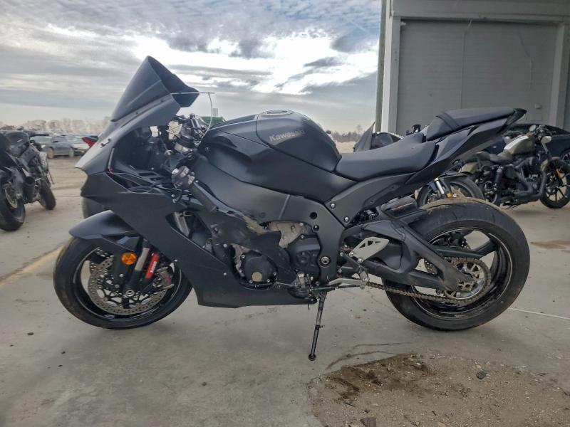 KAWASAKI ZX1002 M 2025