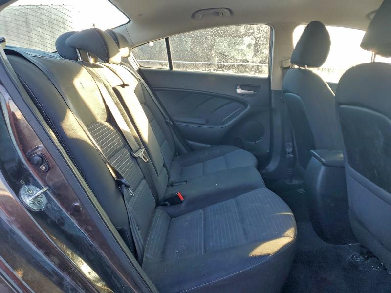 Фото 10 - KIA FORTE