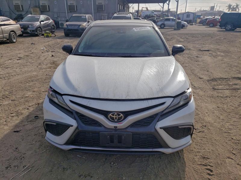 Фото 5 - TOYOTA CAMRY