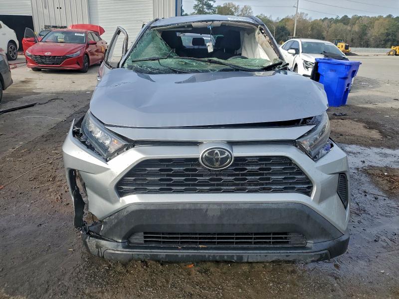 Фото 5 - TOYOTA RAV4