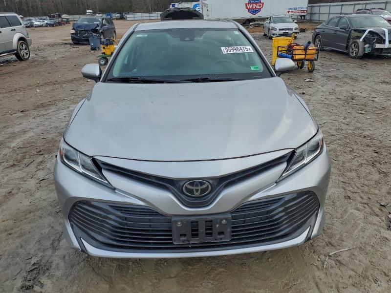 Фото 5 - TOYOTA CAMRY