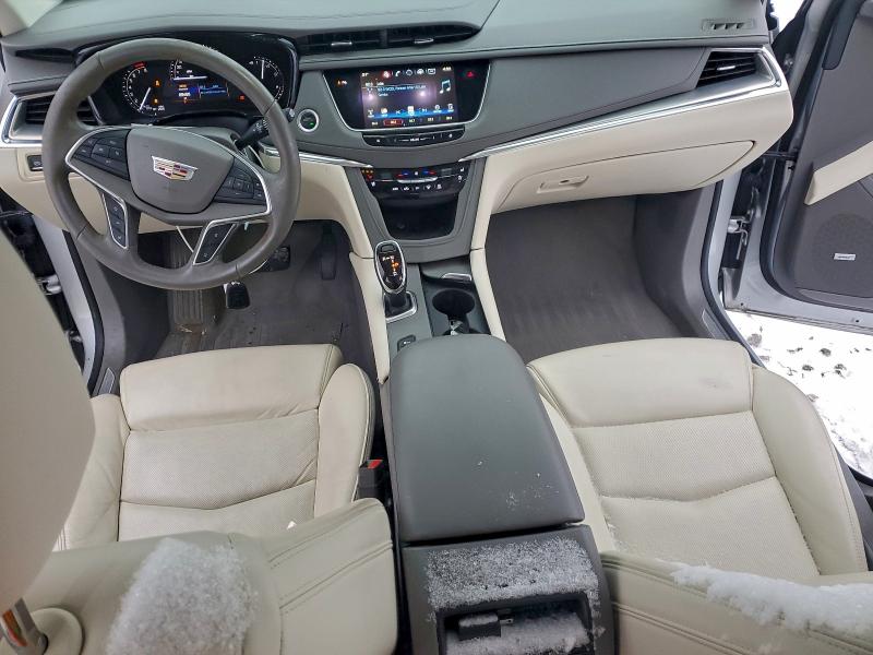 Фото 8 - CADILLAC XT5