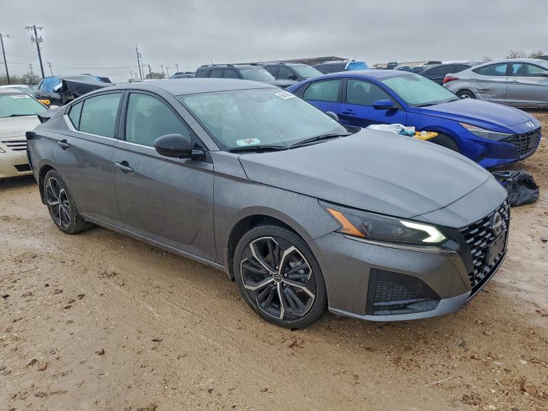 Фото 4 - NISSAN ALTIMA