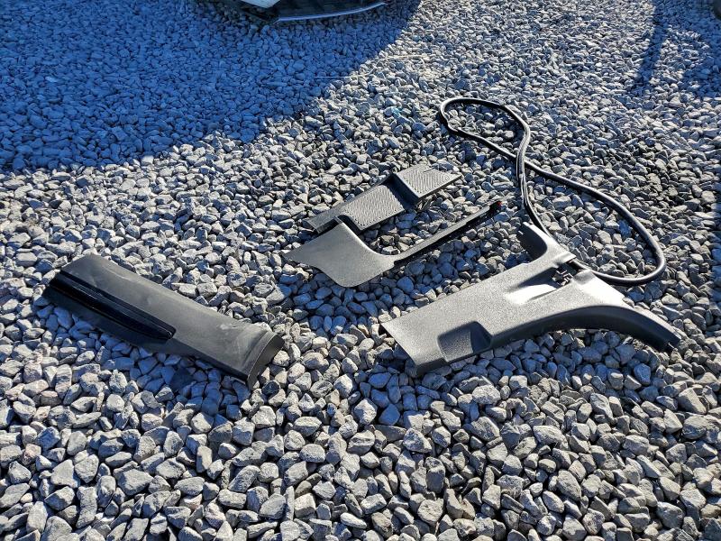 Фото 13 - FORD EXPLORER