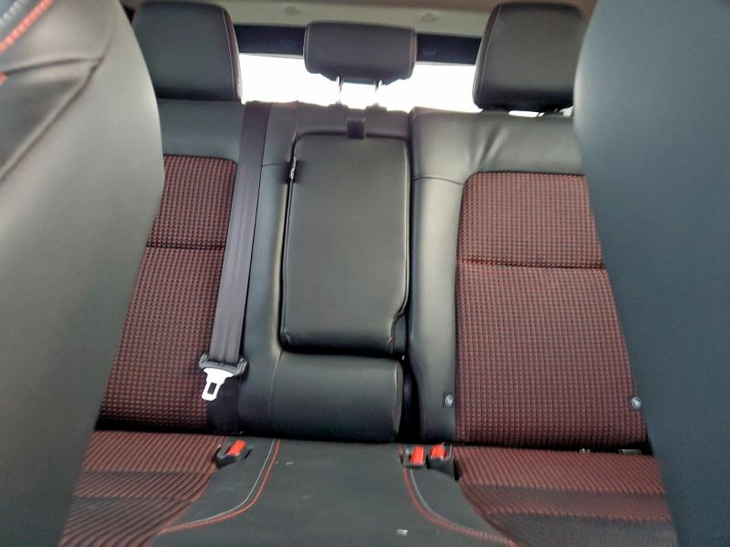 Фото 10 - NISSAN KICKS