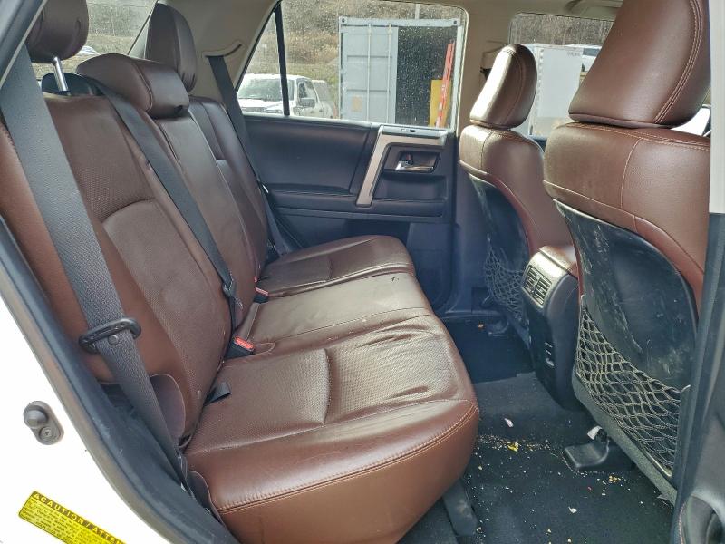 Фото 11 - TOYOTA 4RUNNER