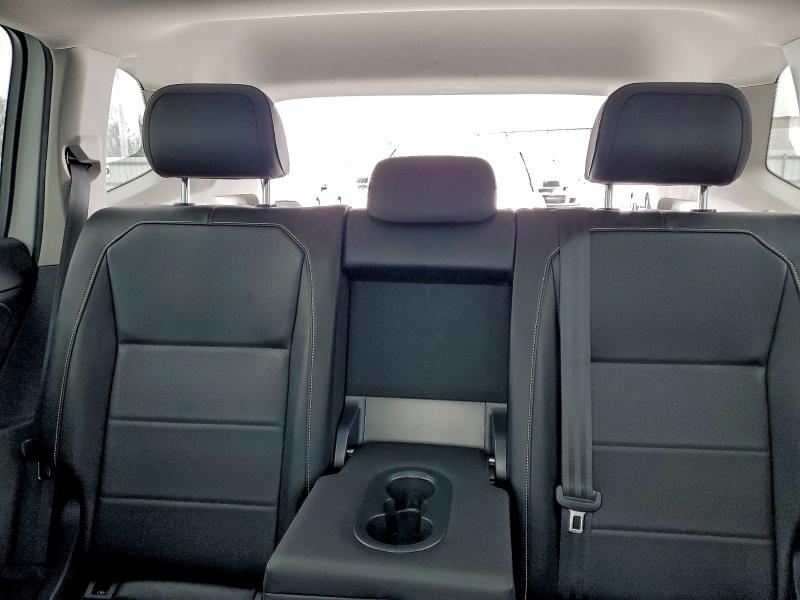 Фото 10 - VOLKSWAGEN TIGUAN