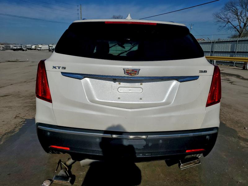 Фото 6 - CADILLAC XT5