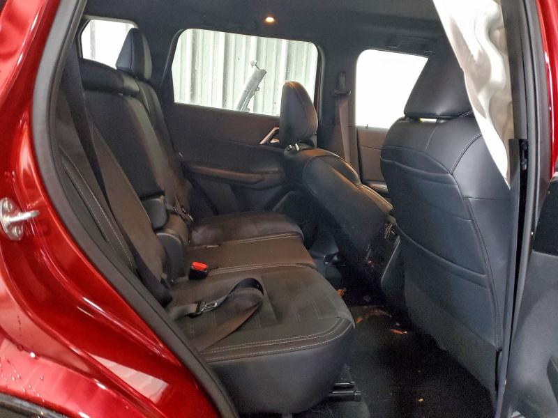 Фото 11 - MITSUBISHI OUTLANDER