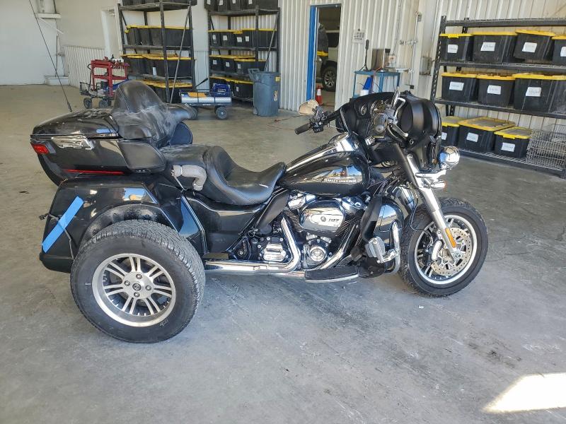 HARLEY-DAVIDSON FL 2018