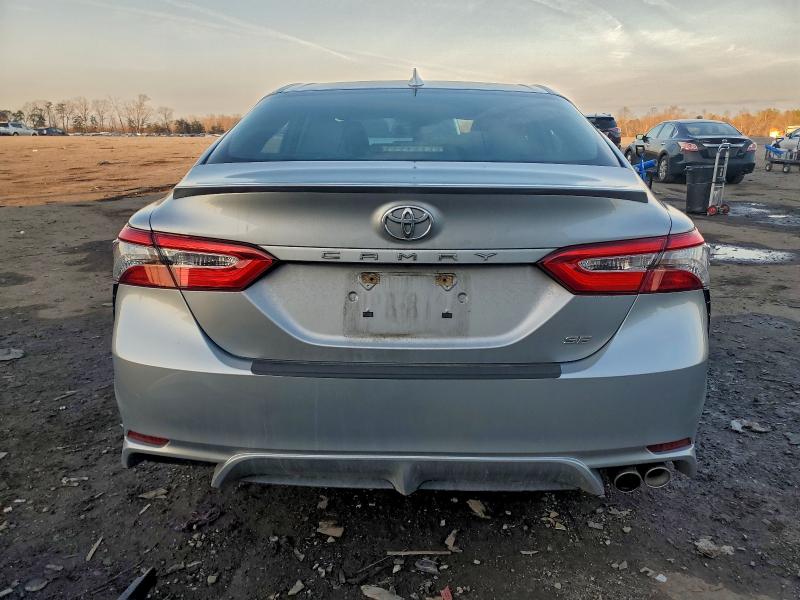 Фото 6 - TOYOTA CAMRY