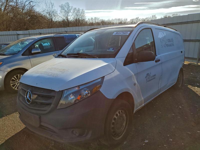 Фото 1 - MERCEDES-BENZ METRIS