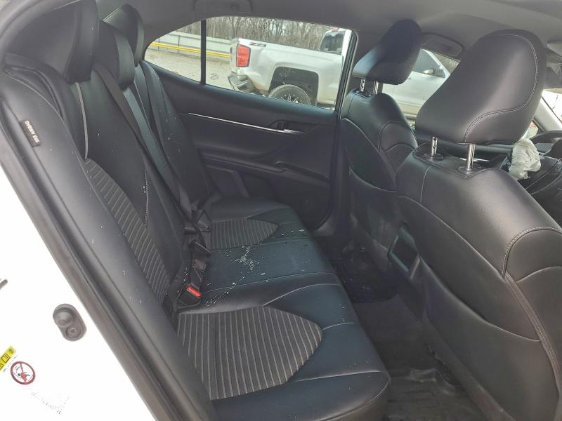 Фото 10 - TOYOTA CAMRY