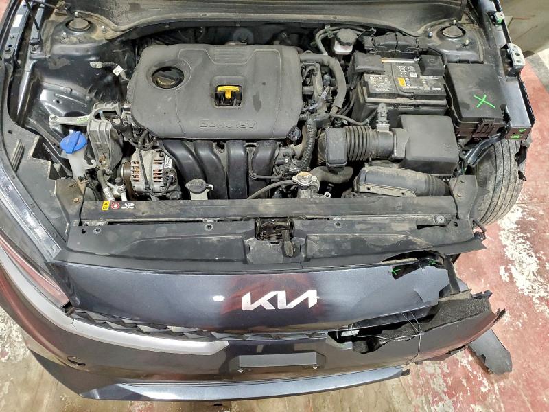 Фото 12 - KIA FORTE