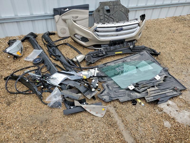 Фото 13 - FORD ESCAPE