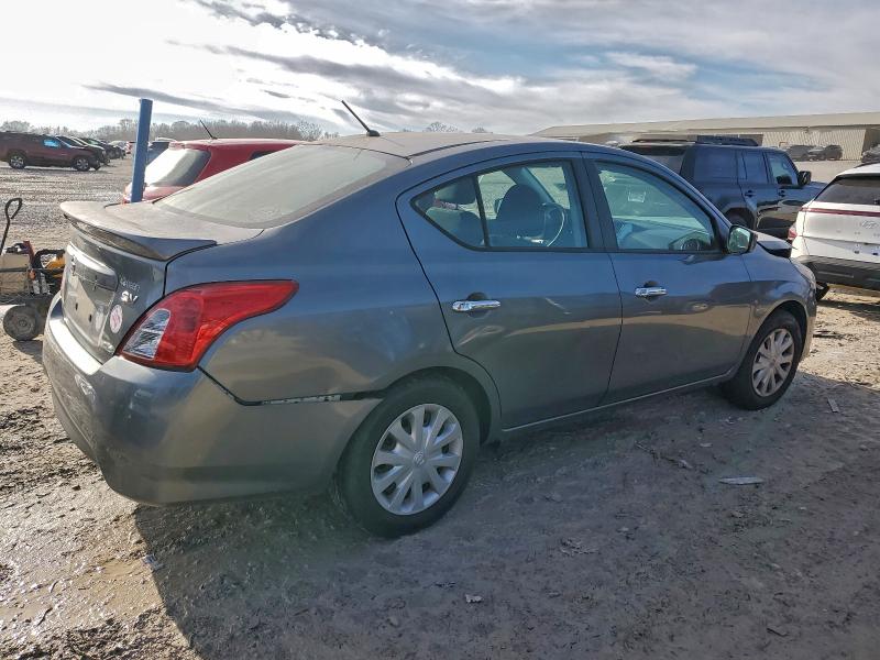 Фото 3 - NISSAN VERSA