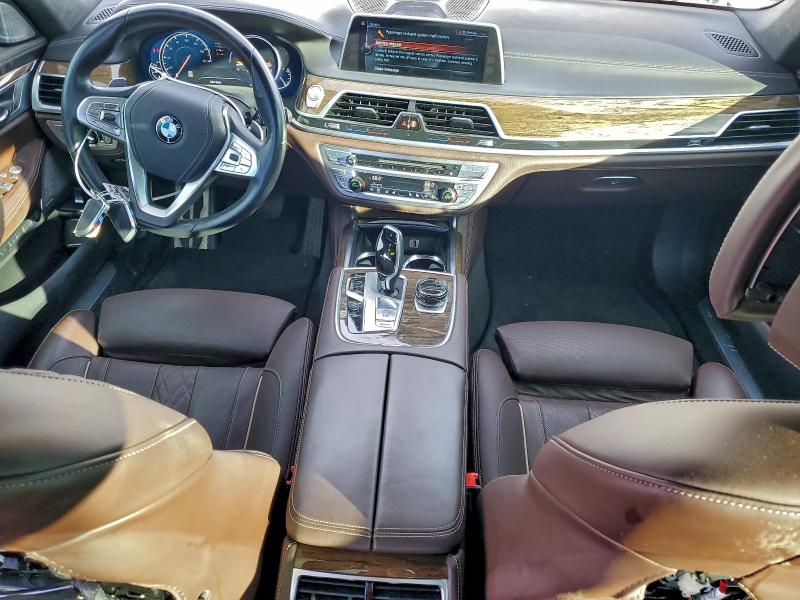 Фото 8 - BMW 7 SERIES