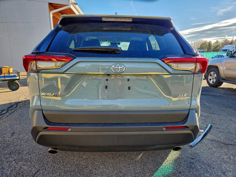 Фото 6 - TOYOTA RAV4