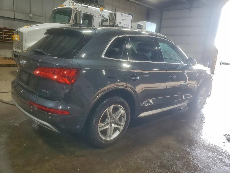 Фото 3 - AUDI Q5