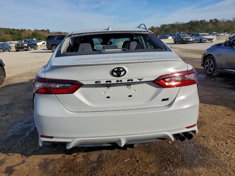 Фото 6 - TOYOTA CAMRY