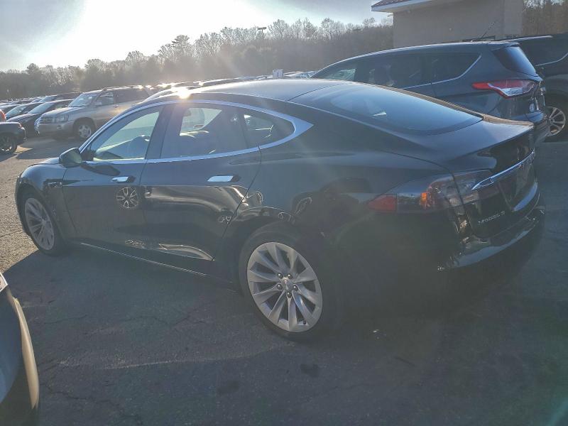 Фото 2 - TESLA MODEL S
