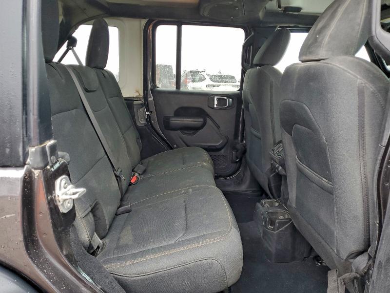 Фото 10 - JEEP WRANGLER