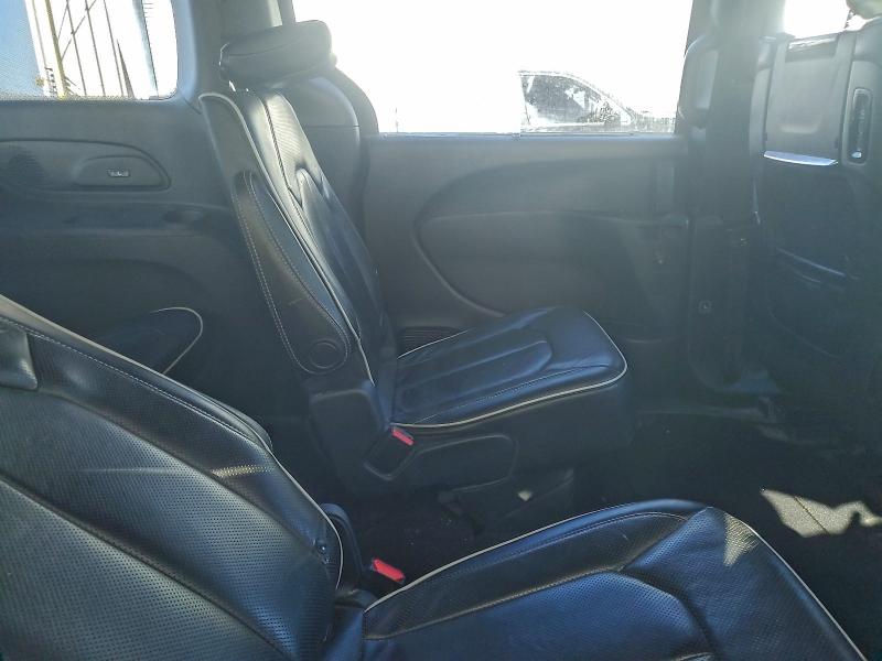 Фото 10 - CHRYSLER PACIFICA