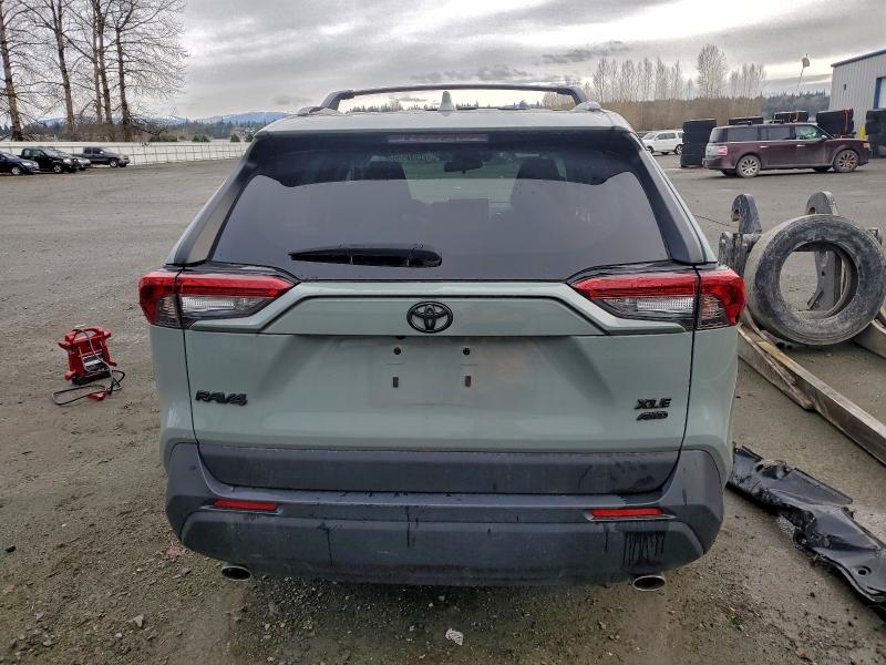 Фото 6 - TOYOTA RAV4