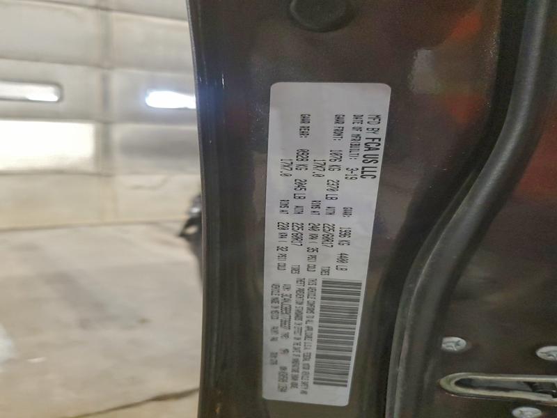 Фото 12 - JEEP COMPASS