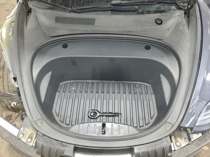 Фото 11 - TESLA MODEL 3