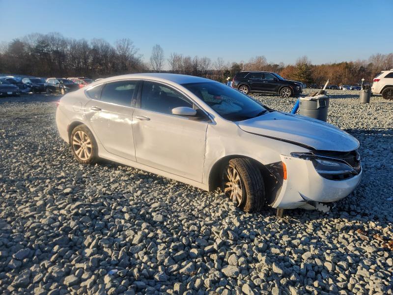 Фото 4 - CHRYSLER 200