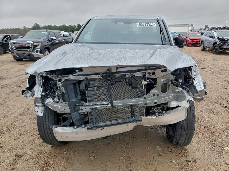 Фото 5 - TOYOTA TACOMA