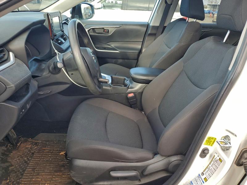 Фото 7 - TOYOTA RAV4