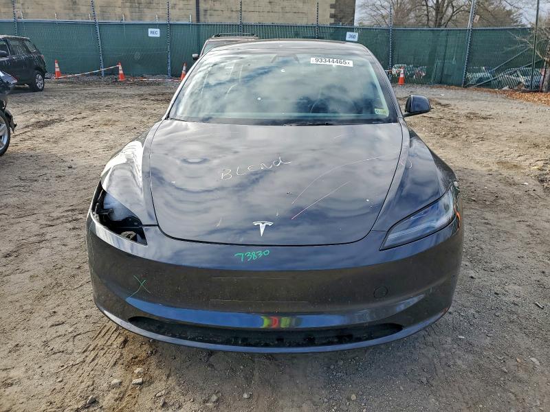 Фото 5 - TESLA MODEL 3