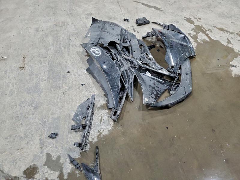 Фото 12 - HYUNDAI ELANTRA