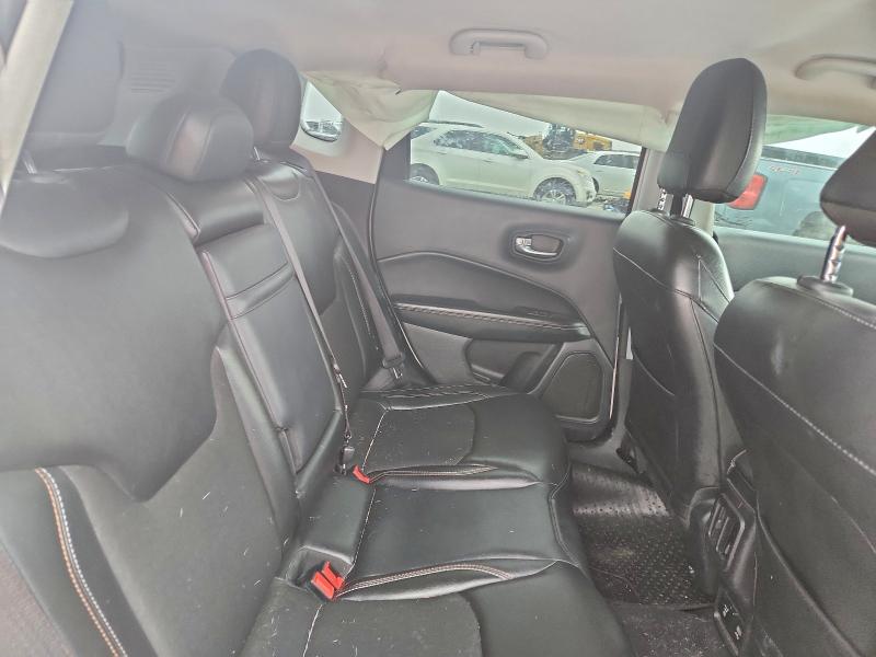 Фото 11 - JEEP COMPASS