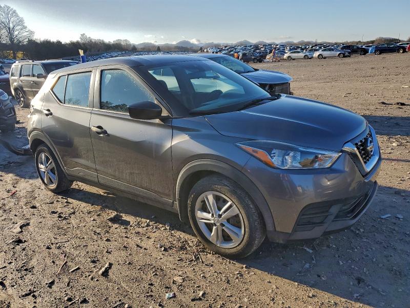 Фото 4 - NISSAN KICKS