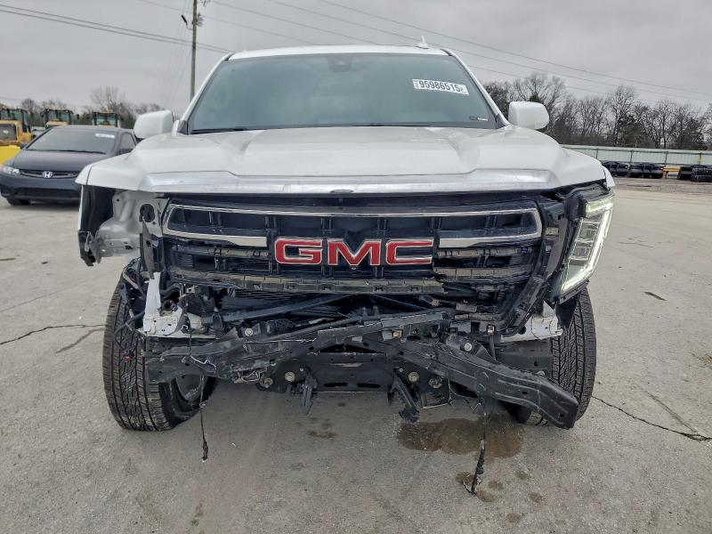 Фото 5 - GMC YUKON