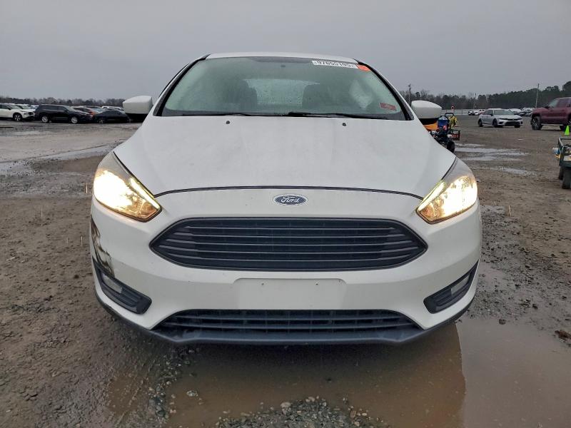 Фото 5 - FORD FOCUS