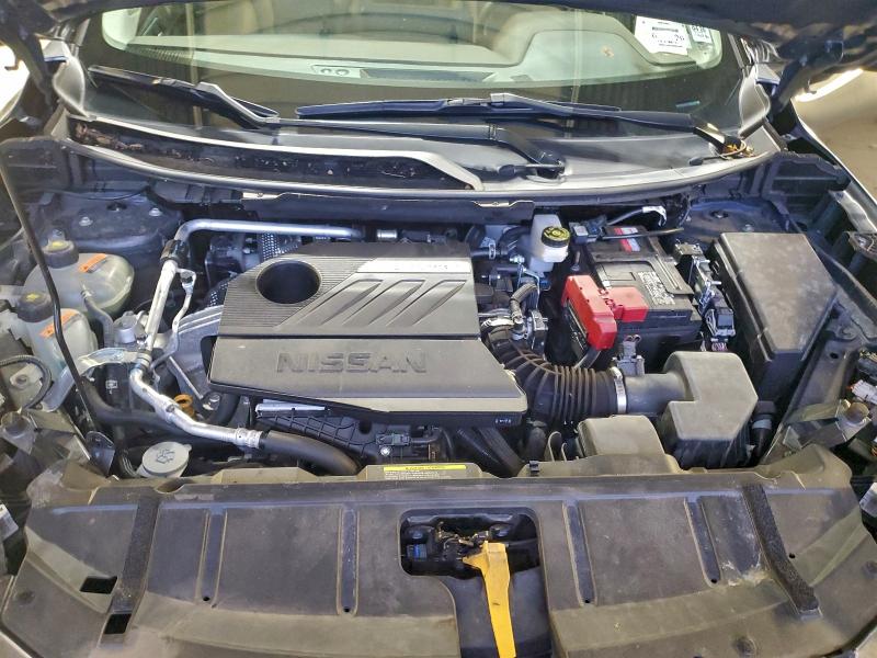 Фото 12 - NISSAN ROGUE