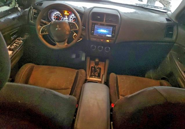 Фото 8 - MITSUBISHI OUTLANDER