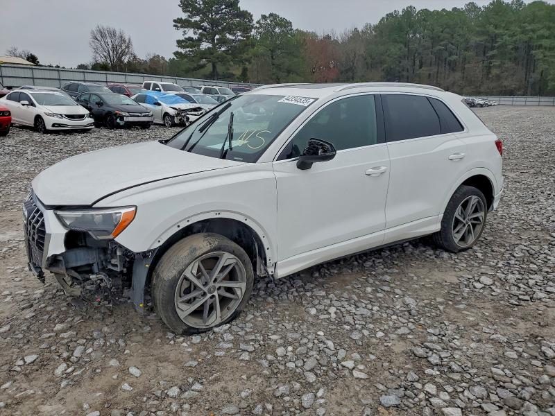 Фото 1 - AUDI Q3