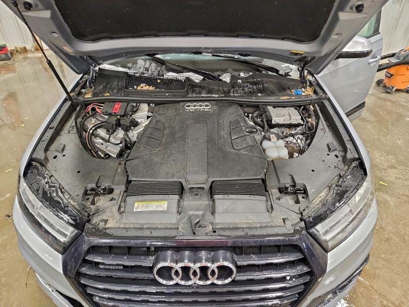 Фото 12 - AUDI Q7