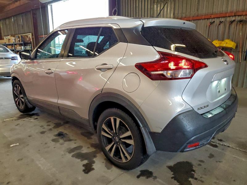 Фото 2 - NISSAN KICKS