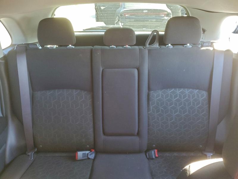 Фото 10 - MITSUBISHI OUTLANDER