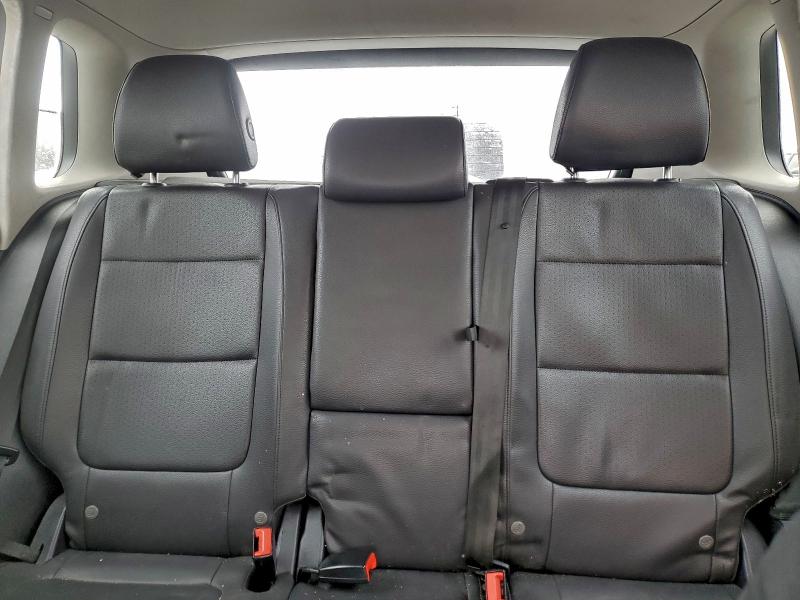 Фото 10 - VOLKSWAGEN TIGUAN