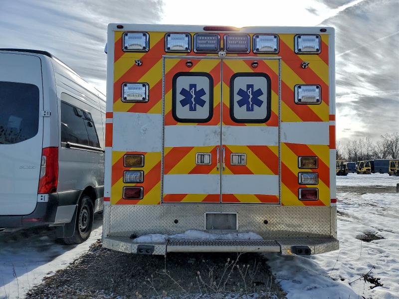 Фото 6 - FORD F550